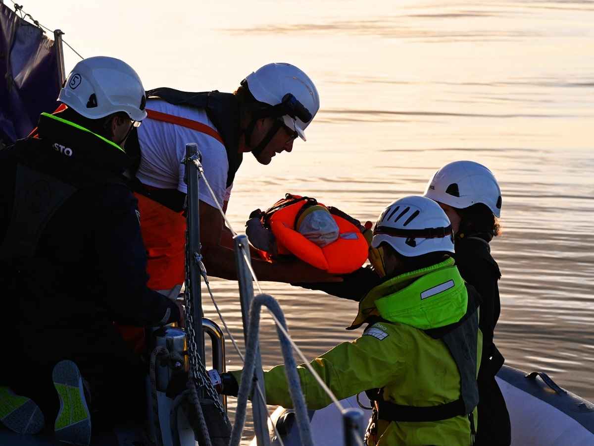 Migranti, le ong del Mediterraneo contro il governo italiano: “Abrogare i decreti Piantedosi e Flussi”
