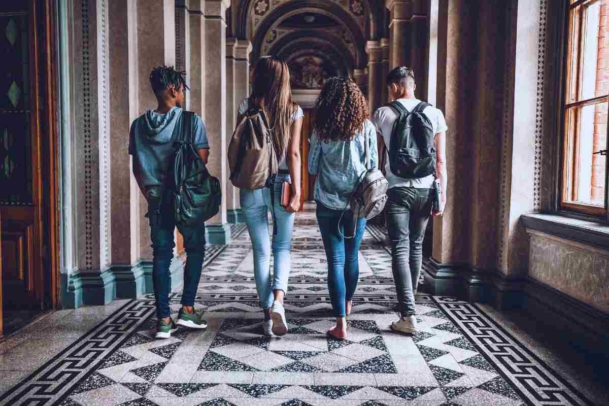 Scoperta che rivoluziona la scuola, finora hanno sbagliato tutto: la soluzione Scoperta che rivoluziona la scuola, finora hanno sbagliato tutto: la soluzione