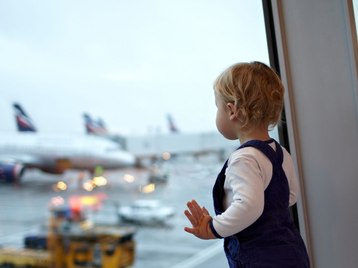 Barcellona, bimbo di 10 anni ha il passaporto scaduto: i genitori partono senza di lui e ora rischiano grosso Barcellona, bimbo di 10 anni ha il passaporto scaduto: i genitori partono senza di lui e ora rischiano grosso