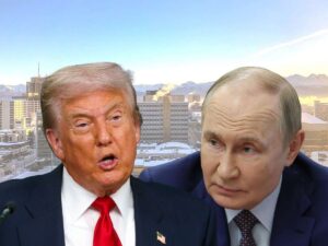 Sullo sfondo una veduta della base militare Usa in Alaska, ad Anchorage. In primo piano i presidenti Usa e Russia Donald Trump e Vladimir Putin
