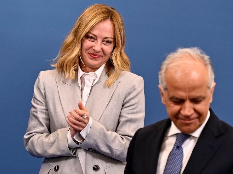 La premier Giorgia Meloni e il ministro dell'Interno Matteo Piantedosi