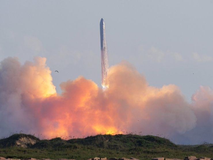 Il momento del decollo di Starship
