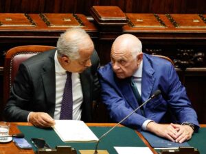 I ministri dell'Interno e della Giustizia Matteo Piantedosi e Carlo Nordio in Aula