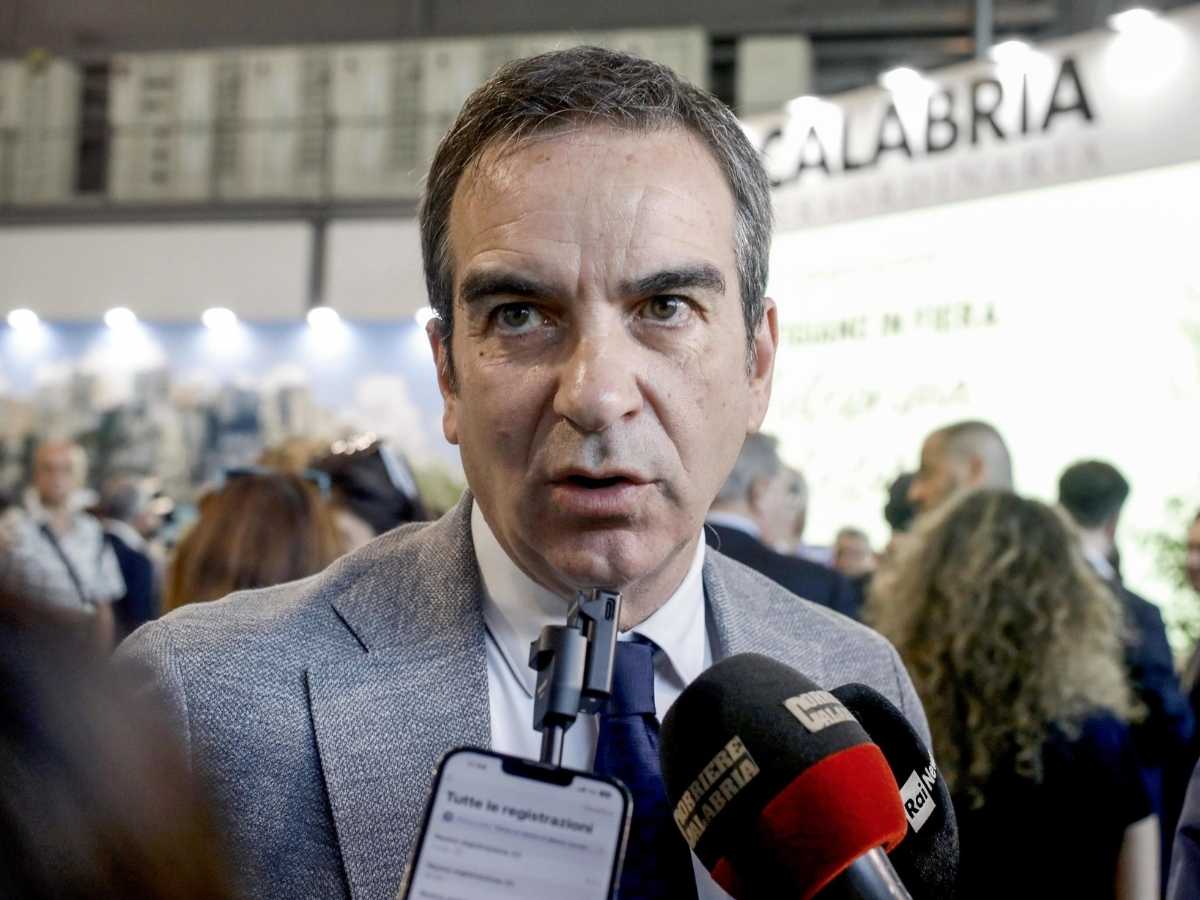 Inchiesta corruzione in Calabria, Roberto Occhiuto si dimette e si ricandida: “Niente da temere, passo la parola ai cittadini” Inchiesta corruzione in Calabria, Roberto Occhiuto si dimette e si ricandida: “Niente da temere, passo la parola ai cittadini”