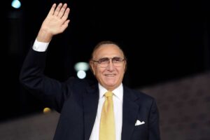 pippo baudo saluta