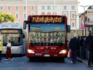 Bus Atac Roma fuori servizio