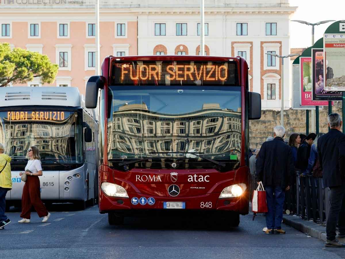 l8217italia si ferma per gaza sciopero generale luned236 22 settembre le fasce garantite di bus tram e metro