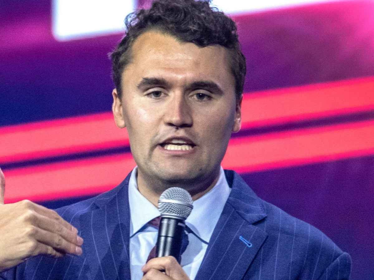 Chi era Charlie Kirk, l’attivista conservatore Usa ucciso mentre parlava all’università: “Ammazzato mentre difendeva le sue idee”