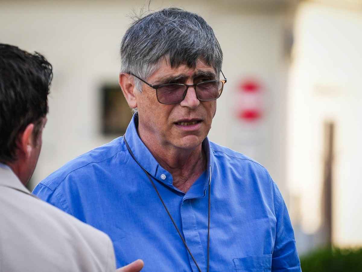 Proiettile “consegnato” durante la Messa, paura per don Maurizio Patriciello a Caivano: poche ore prima una stesa davanti al parco giochi
