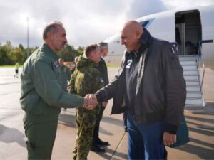 Il Ministro della Difesa italiano Guido Crosetto in visita in Estonia