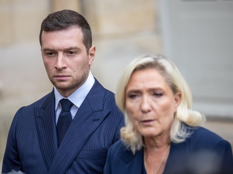 Jordan Bardella e Marine Le Pen in un evento pubblico