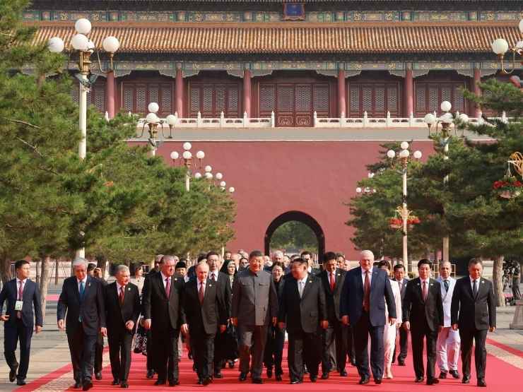 Leader internazionali alla parata militare cinese 