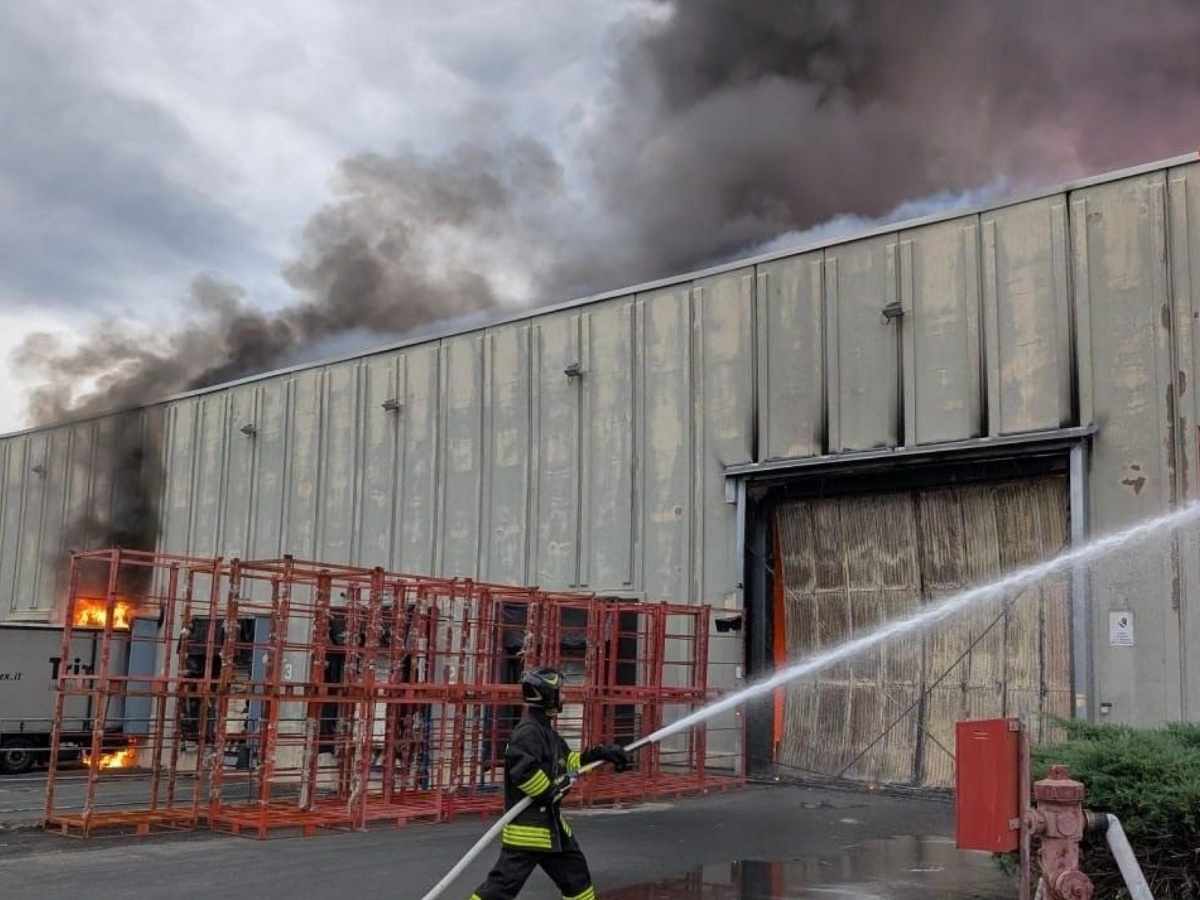 Spaventoso incendio all’Euro Stamp di Pianezza, cosa sappiamo finora: l’annus horribilis dei roghi nelle fabbriche Spaventoso incendio all’Euro Stamp di Pianezza, cosa sappiamo finora: l’annus horribilis dei roghi nelle fabbriche