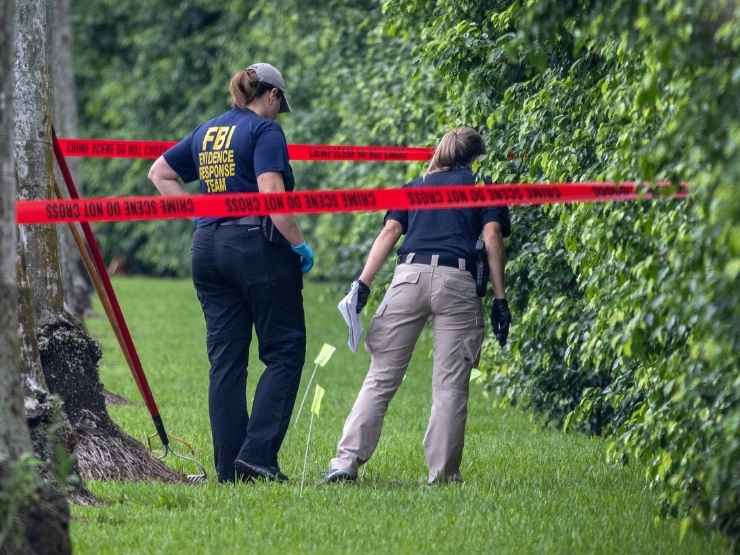 Rilievi dell'Fbi sul campo da golf di Donald Trump