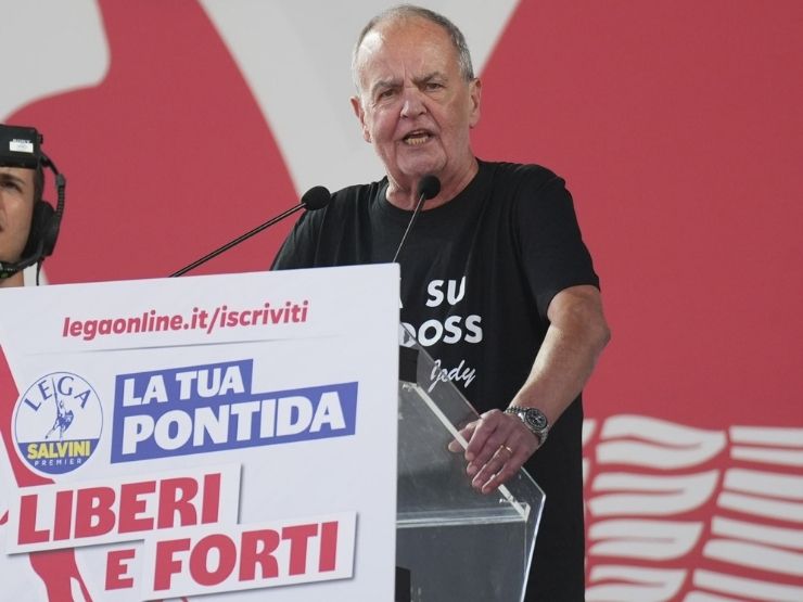 Roberto Calderoli a Pontida 2025