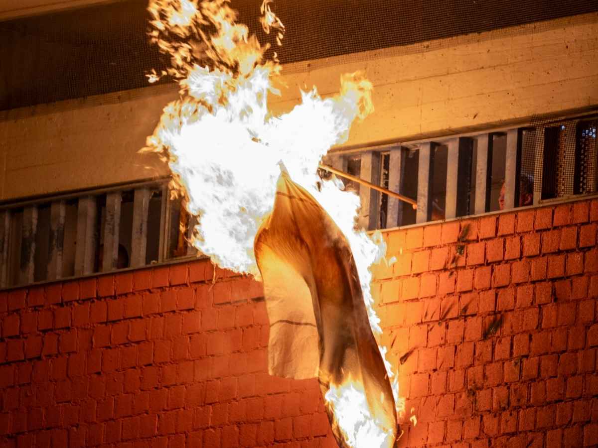 Tre suicidi in poche ore, nelle carceri italiane è emergenza senza fine: “Storie di solitudine e disperazione, nessuna risposta sociale” Tre suicidi in poche ore, nelle carceri italiane è emergenza senza fine: “Storie di solitudine e disperazione, nessuna risposta sociale”