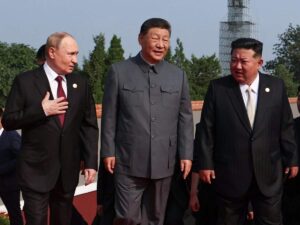 Vladimir Putin, Xi Jinping, Kim Joung-un alla parata militare in Cina