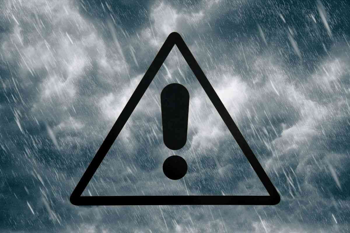 Allerta meteo, arriva un pesante peggioramento in Italia: ecco dove colpirà