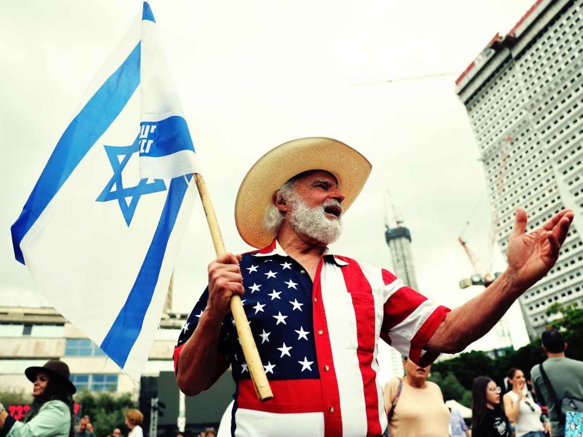 Tregua a Gaza, Trump non ha dubbi: “Sarà un territorio di pace, prosperità e ricchezza”. L’esperto: “Accordi sempre disattesi da Hamas” Tregua a Gaza, Trump non ha dubbi: “Sarà un territorio di pace, prosperità e ricchezza”. L’esperto: “Accordi sempre disattesi da Hamas”