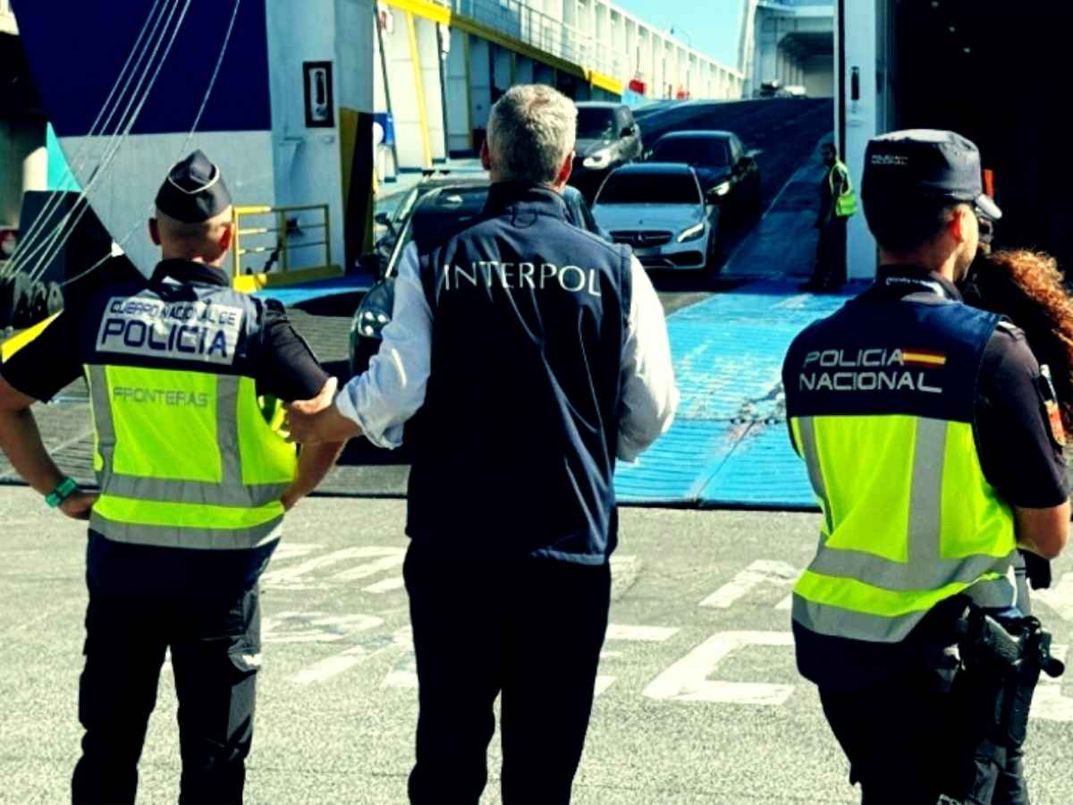 Il Mediterraneo assediato dai combattenti terroristi, anche l’Italia nella maxi operazione: preso il russo Igor Grechushkin Il Mediterraneo assediato dai combattenti terroristi, anche l’Italia nella maxi operazione: preso il russo Igor Grechushkin
