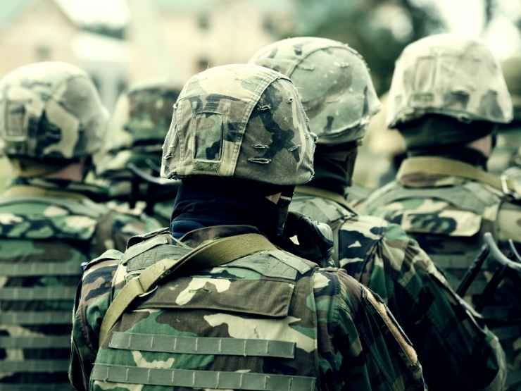 Militari in movimento