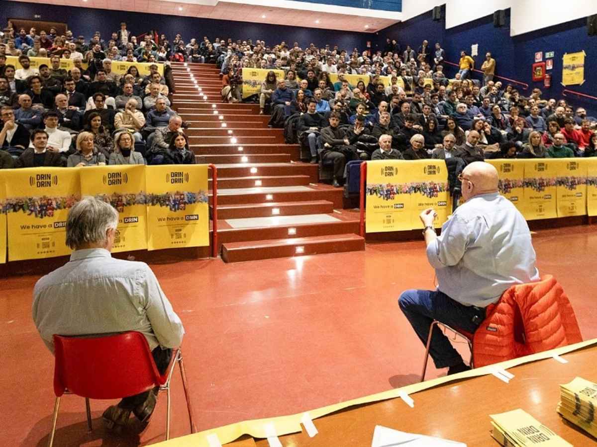 Dall’associazione Drin Drin al partito Ora!, come la nuova formazione vuole ringiovanire l’Italia: “Guardiamo alle Politiche del 2027”