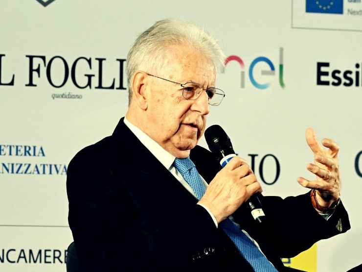 L'ex premier Mario Monti