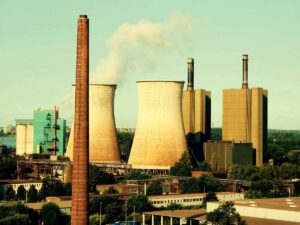 Una vecchia centrale nucleare