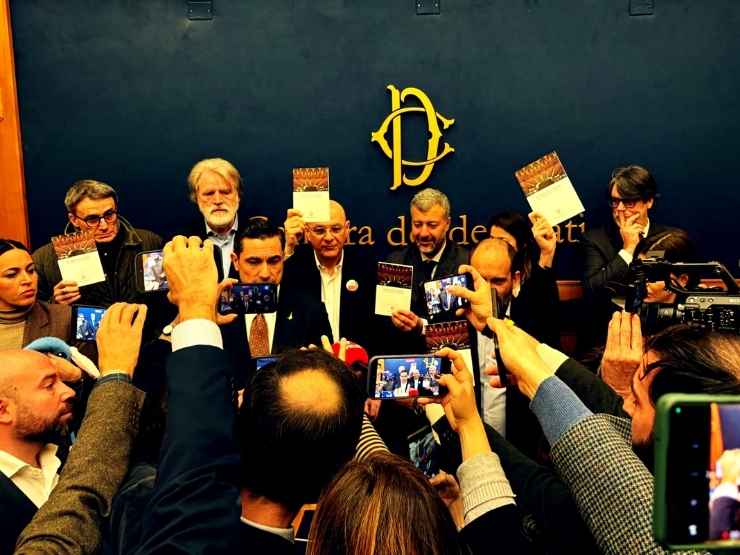 Conferenza Casapound protesta alla Camera