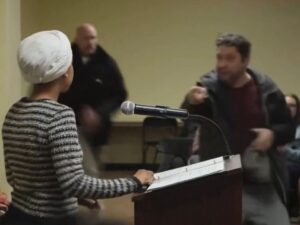 L'attacco alla deputata Omar