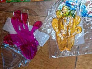 Le manine appiccicose colorate