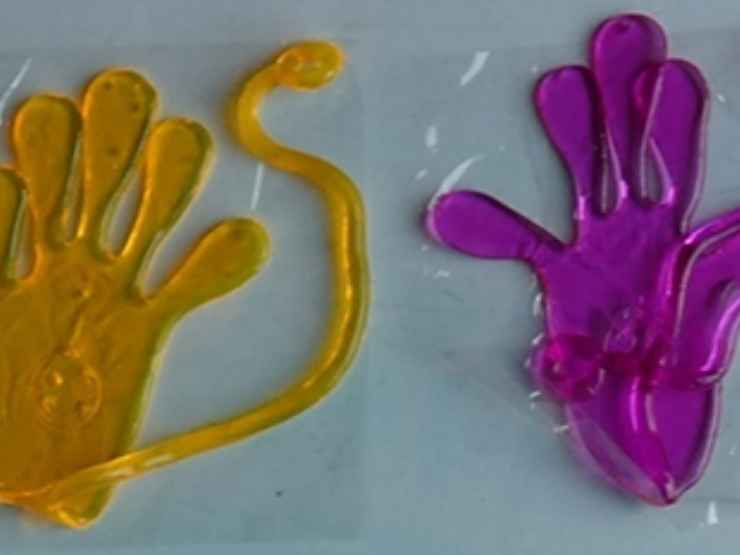 Manine appiccicose colorate