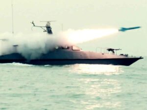 Esercitazioni militari nello Stretto di Hormuz