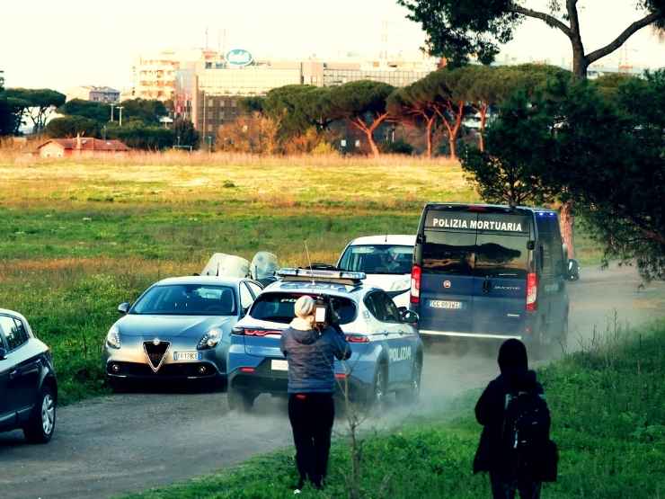 I rilievi al casolare esploso