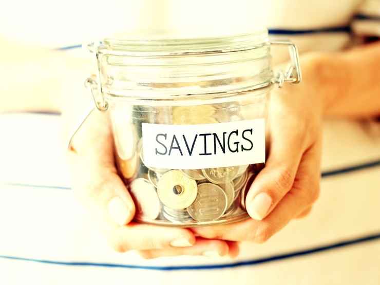 Ora legale, quanto si risparmia in bolletta