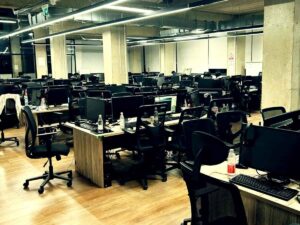 Il call center che truffava anche gli italiani in Albania