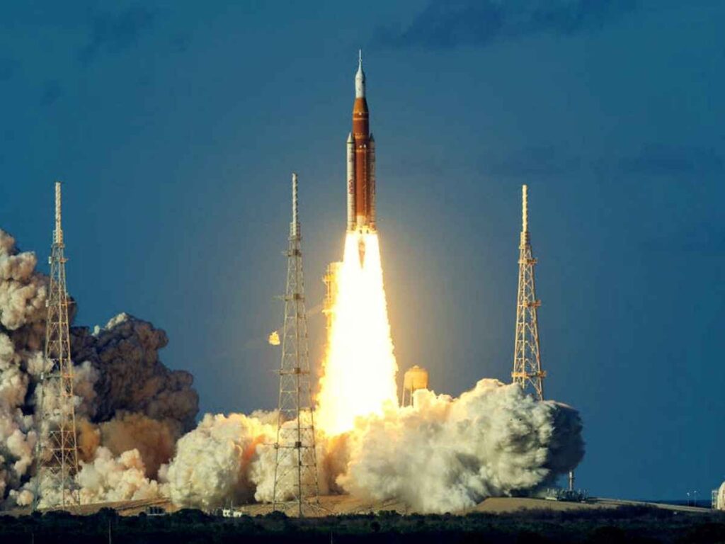 Il lancio della missione Artemis II della Nasa