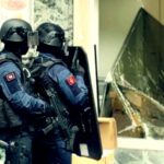 Un momento della rapina a Napoli