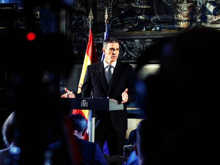 Assedio giudiziario Pedro Sánchez