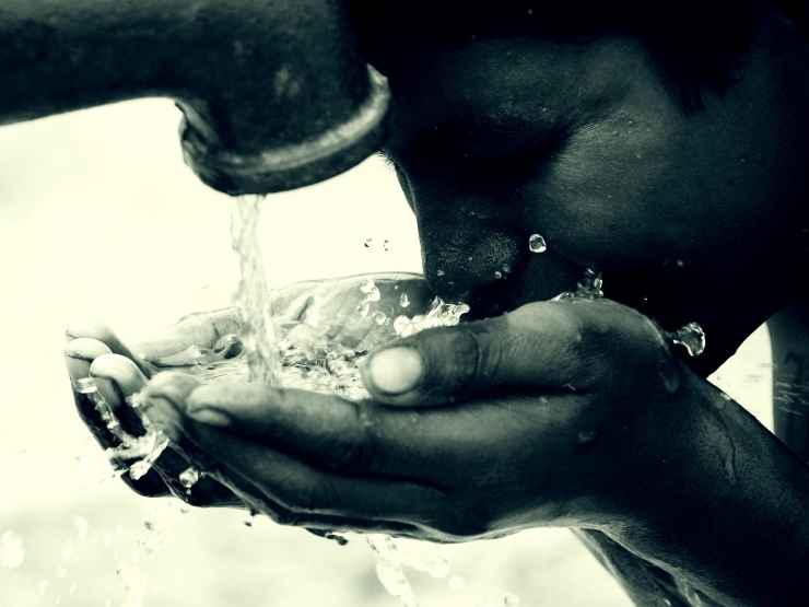 Acqua come arma, stop dall'Europa