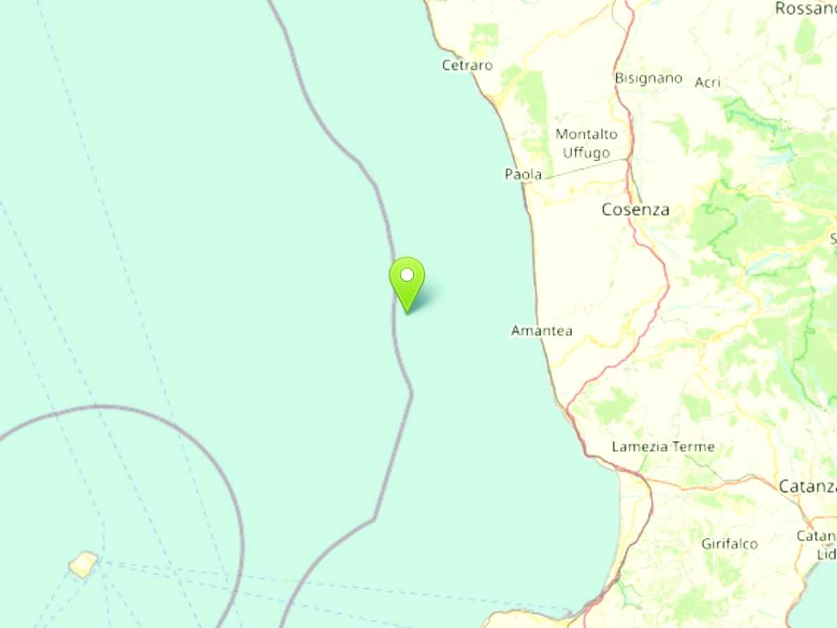 notte di paura al sud per un terremoto 61 vicino cosenza convocata d8217urgenza l8217unit224 di crisi a roma i controlli nei comuni da Notizie.com notte di paura al sud per un terremoto 61 vicino cosenza convocata d8217urgenza l8217unit224 di crisi a roma i controlli nei comuni