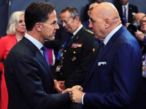 Mark Rutte e Guido Crosetto