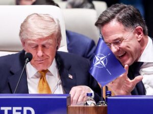 Donald Trump e Mark Rutte al vertice Nato ad Ankara