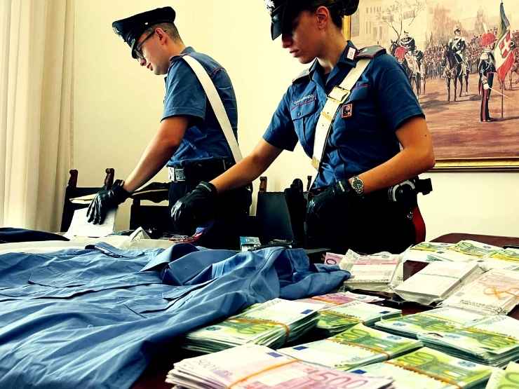 Finti colletti del Vaticano, i magnati russi e il piano da dodici milioni di euro