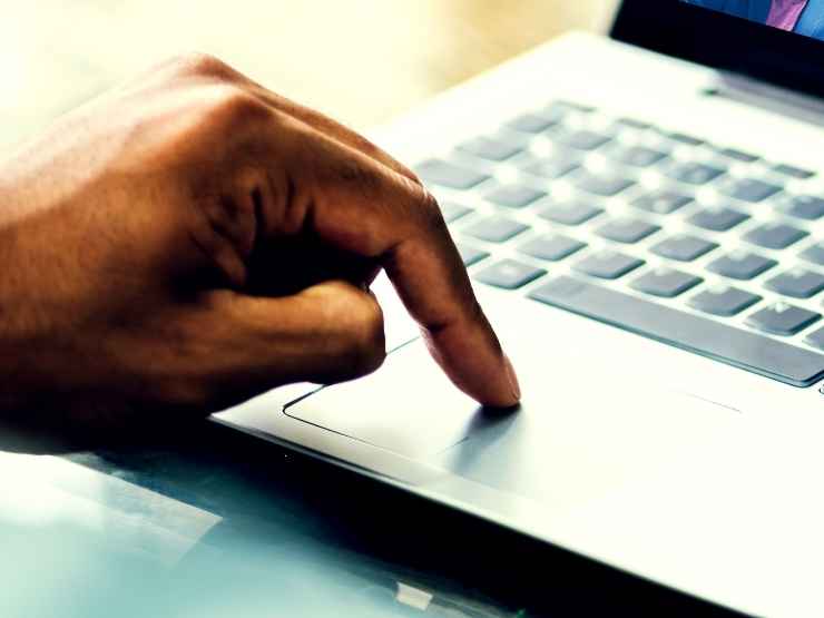 The Com, pericolo online